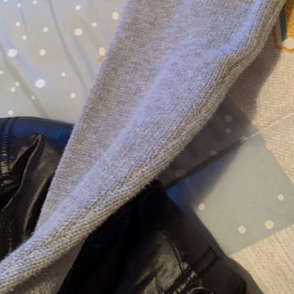 Baby Gap Size 5 Girls Sweater - Picture 4 of 5